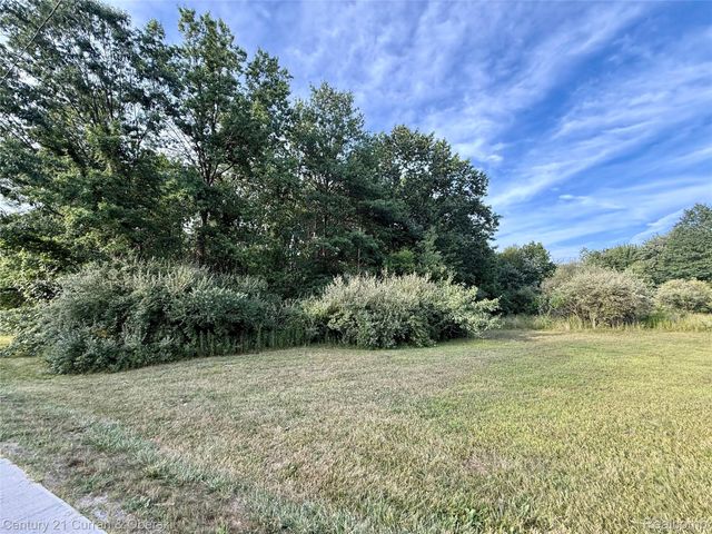 01 Wayne Rd Wayne, Romulus, MI 48174