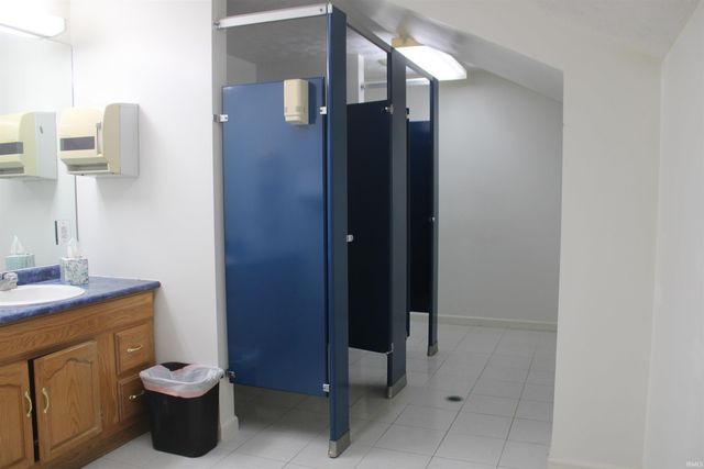 809 S Harrison Street, Alexandria, IN 46001