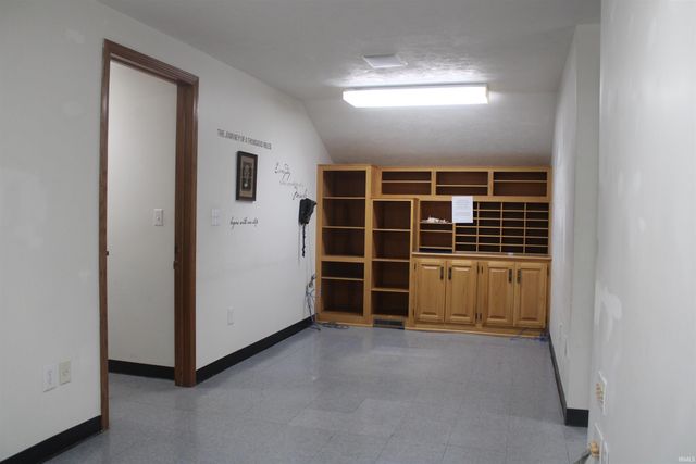 809 S Harrison Street, Alexandria, IN 46001