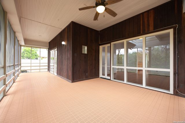 636 Patterson Ave Apt C, Alamo Heights, TX 78209