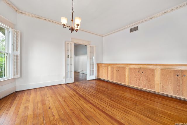 636 Patterson Ave Apt C, Alamo Heights, TX 78209