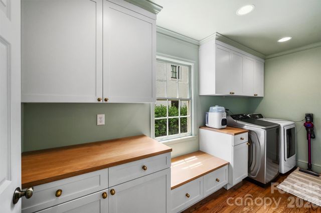 2421 Hassell Place, Charlotte, NC 28209