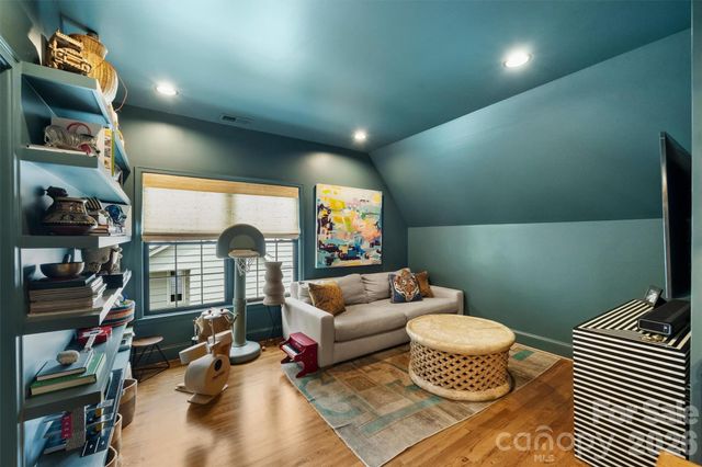 2421 Hassell Place, Charlotte, NC 28209