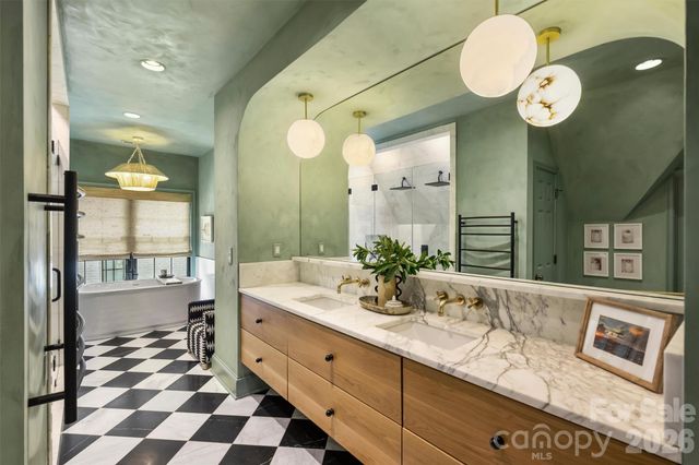 2421 Hassell Place, Charlotte, NC 28209