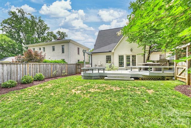 2421 Hassell Place, Charlotte, NC 28209