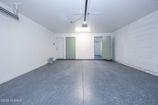 4020 S Silver Beech Avenue, Tucson, AZ 85730