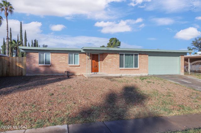 4020 S Silver Beech Avenue, Tucson, AZ 85730