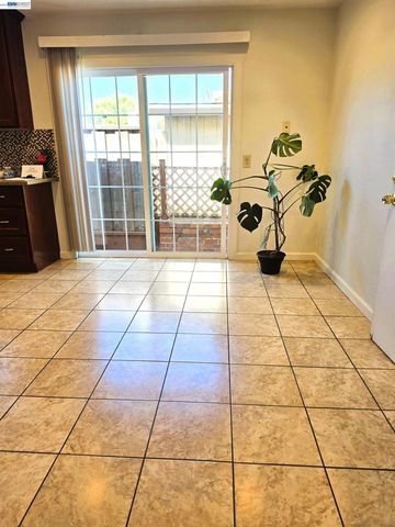 22341 N 6Th St, Castro Valley, CA 94546