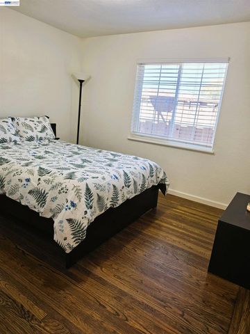 22341 N 6Th St, Castro Valley, CA 94546
