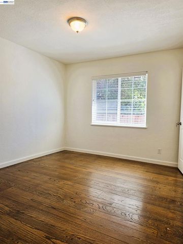 22341 N 6Th St, Castro Valley, CA 94546