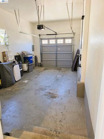 22341 N 6Th St, Castro Valley, CA 94546