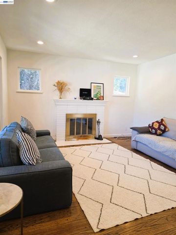 22341 N 6Th St, Castro Valley, CA 94546