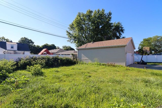 3216 22nd AVENUE, Kenosha, WI 53140