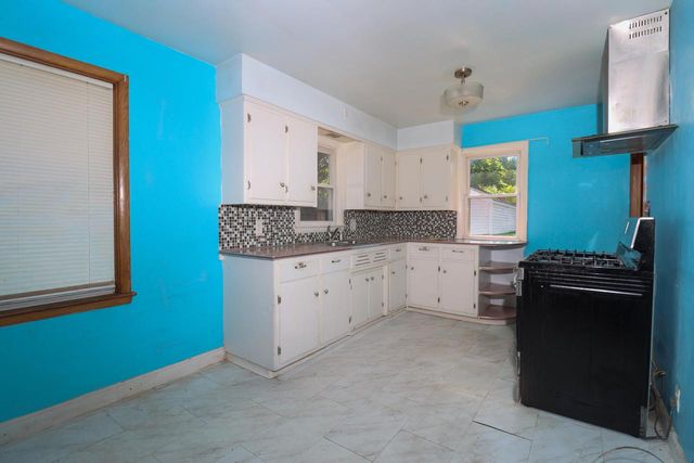 3216 22nd AVENUE, Kenosha, WI 53140