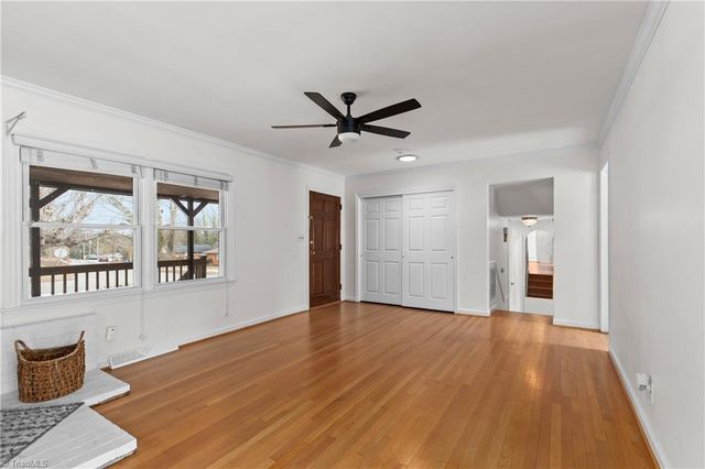 2780 Woodvale Drive, Winston-salem, NC 27127