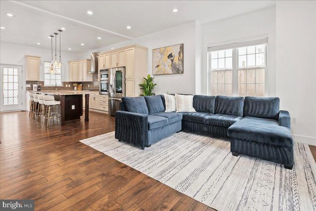3121 24TH ST S, Arlington, VA 22206