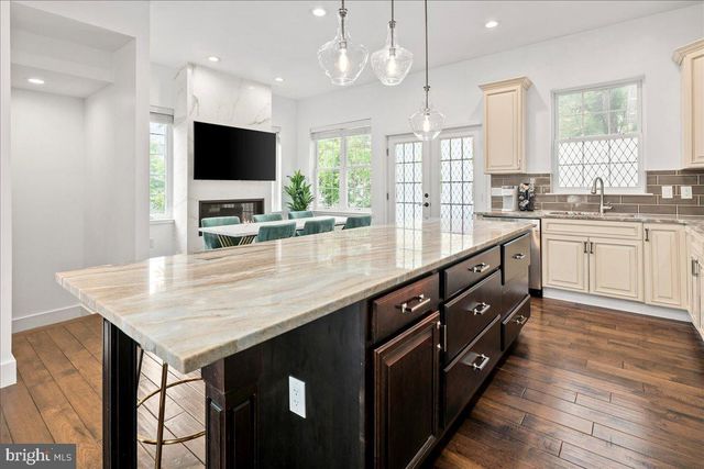 3121 24TH ST S, Arlington, VA 22206