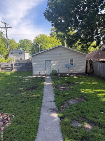1013 Wall Street, Port Huron, MI 48060