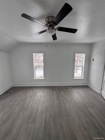 1013 Wall Street, Port Huron, MI 48060