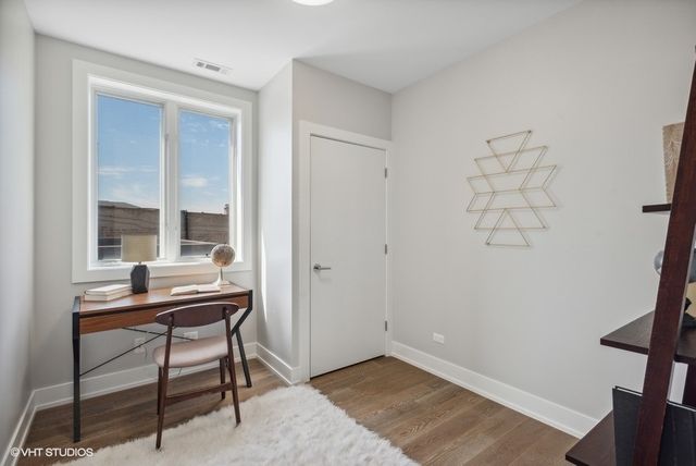 4824 S Champlain Avenue 4, Chicago, IL 60615