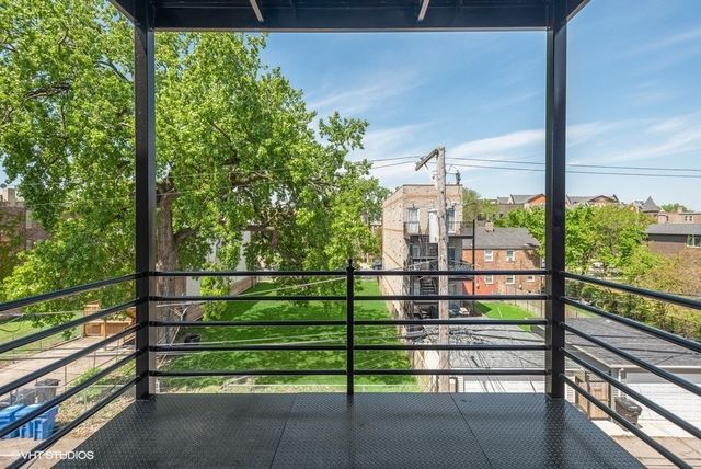 4824 S Champlain Avenue 4, Chicago, IL 60615