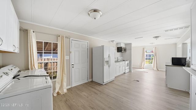 5827 JASON Drive, Jacksonville, FL 32244