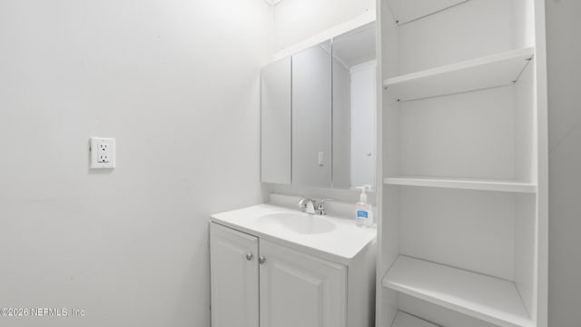 5827 JASON Drive, Jacksonville, FL 32244