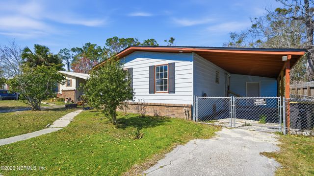 5827 JASON Drive, Jacksonville, FL 32244
