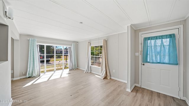 5827 JASON Drive, Jacksonville, FL 32244