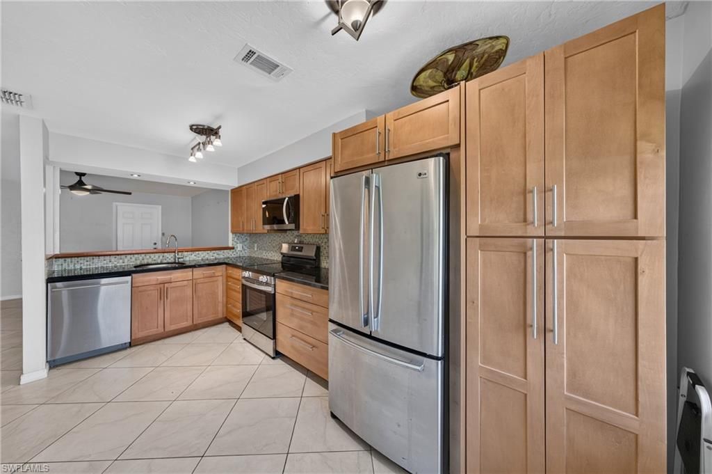 13144 Burningtree AVE, FORT MYERS, FL 33919 — photo 2