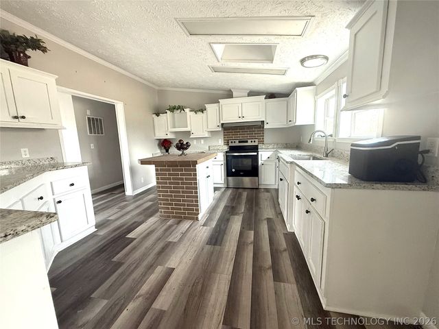 23569 W 102nd Street S, Sapulpa, OK 74066