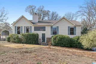 140 SOUTHERN HILLS DRIVE, Calera, AL 35040