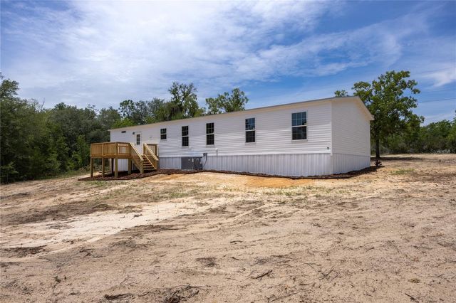 119 LONDON AVENUE, Interlachen, FL 32148