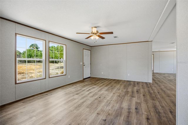 119 LONDON AVENUE, Interlachen, FL 32148