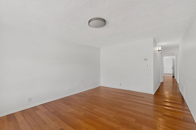 915 Pacific Avenue SW, Albuquerque, NM 87102
