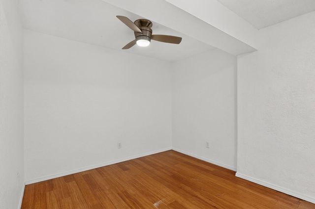 915 Pacific Avenue SW, Albuquerque, NM 87102