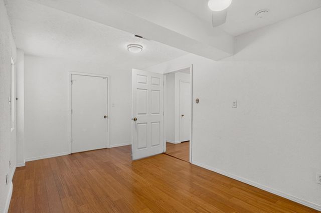915 Pacific Avenue SW, Albuquerque, NM 87102