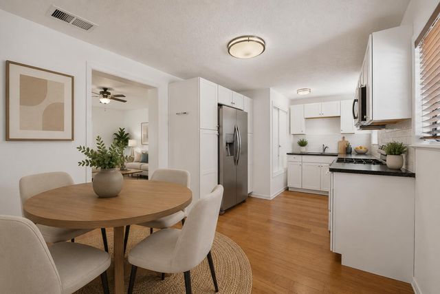 915 Pacific Avenue SW, Albuquerque, NM 87102
