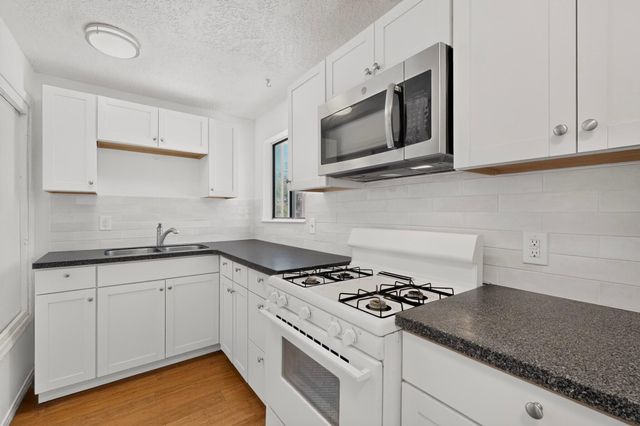 915 Pacific Avenue SW, Albuquerque, NM 87102