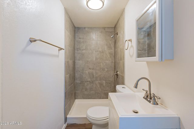 1425 E ROOSEVELT Street, Phoenix, AZ 85006