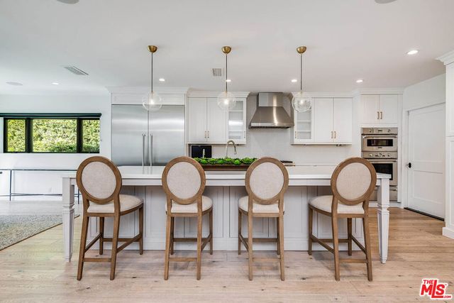 4239 W Mcfarlane Avenue, Burbank, CA 91505