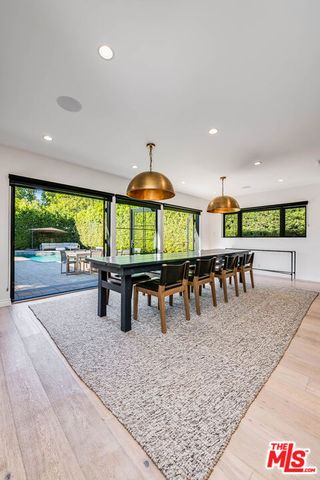 4239 W Mcfarlane Avenue, Burbank, CA 91505