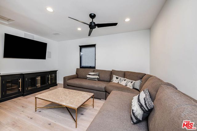 4239 W Mcfarlane Avenue, Burbank, CA 91505