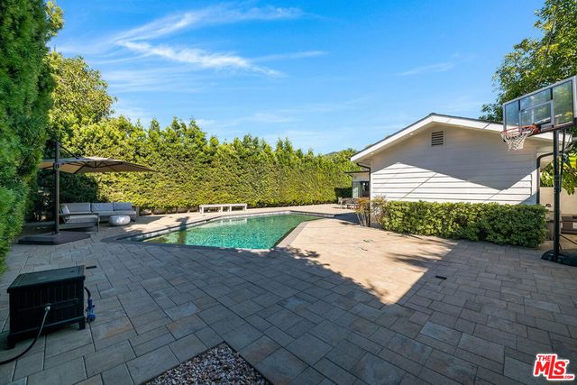 4239 W Mcfarlane Avenue, Burbank, CA 91505