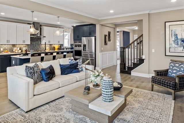 3618 Great Windsor Lane, Green, OH 44685