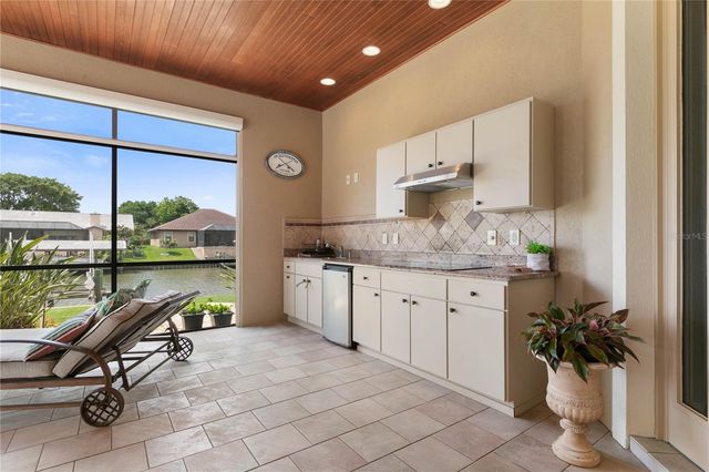 2 CAITLIN COURT, Palm Coast, FL 32137