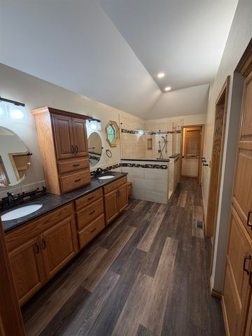 1330 N Hickory Creek, Wichita, KS 67235