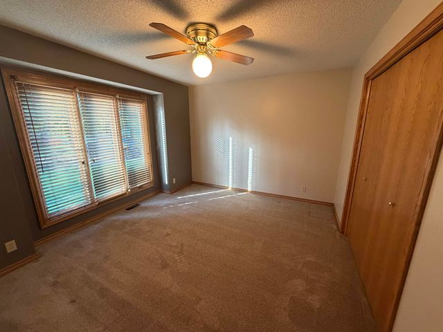 1330 N Hickory Creek, Wichita, KS 67235