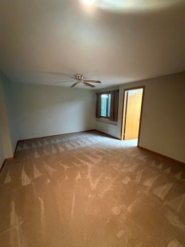 1330 N Hickory Creek, Wichita, KS 67235