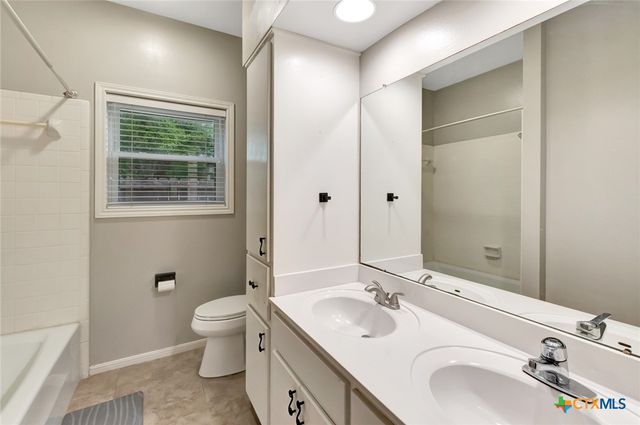 107 Masters Court, Victoria, TX 77904